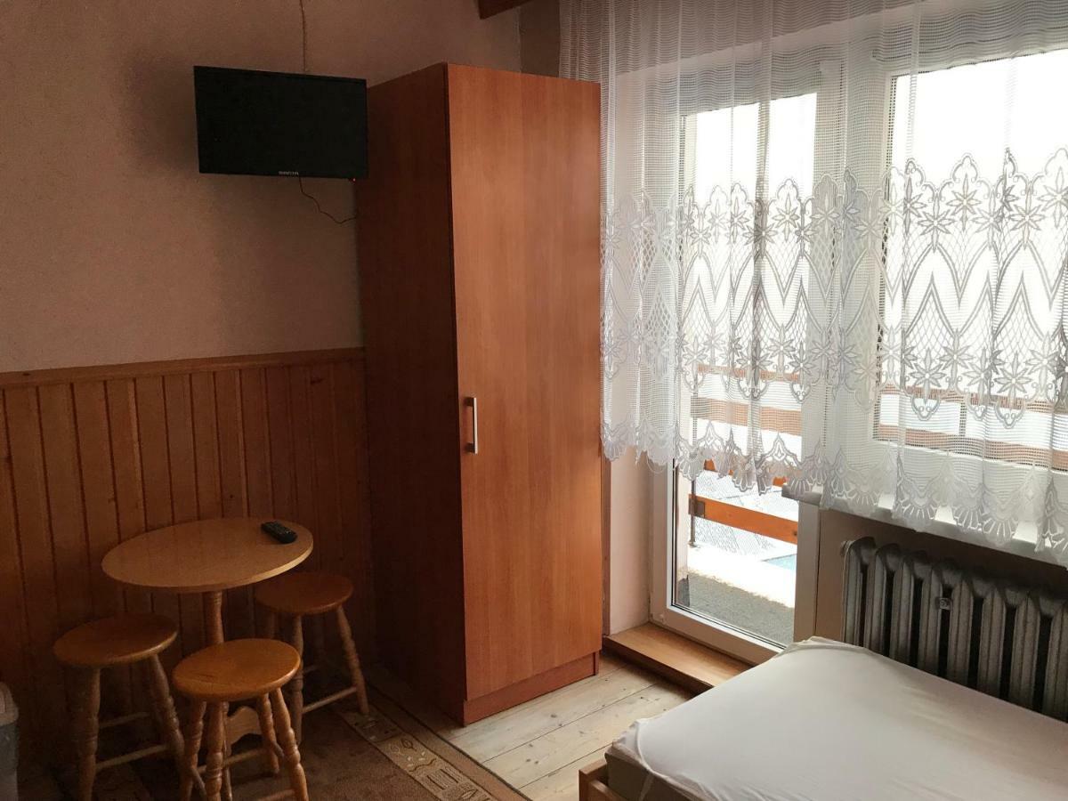 Pokoje Goscinne Bukowina Tatrzańska Exterior foto
